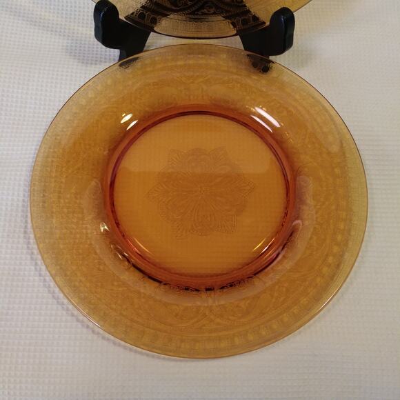 SALE 9 Cambridge Depression Era Etched Amber Salad Plates - Picture 10 of 14